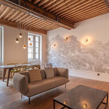 Appartement spacieux Classé 4 étoiles au coeur de la vieille ville Annecy Extérieur photo