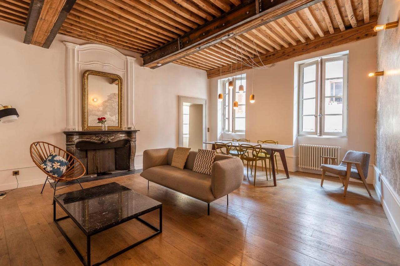 Appartement spacieux Classé 4 étoiles au coeur de la vieille ville Annecy Extérieur photo