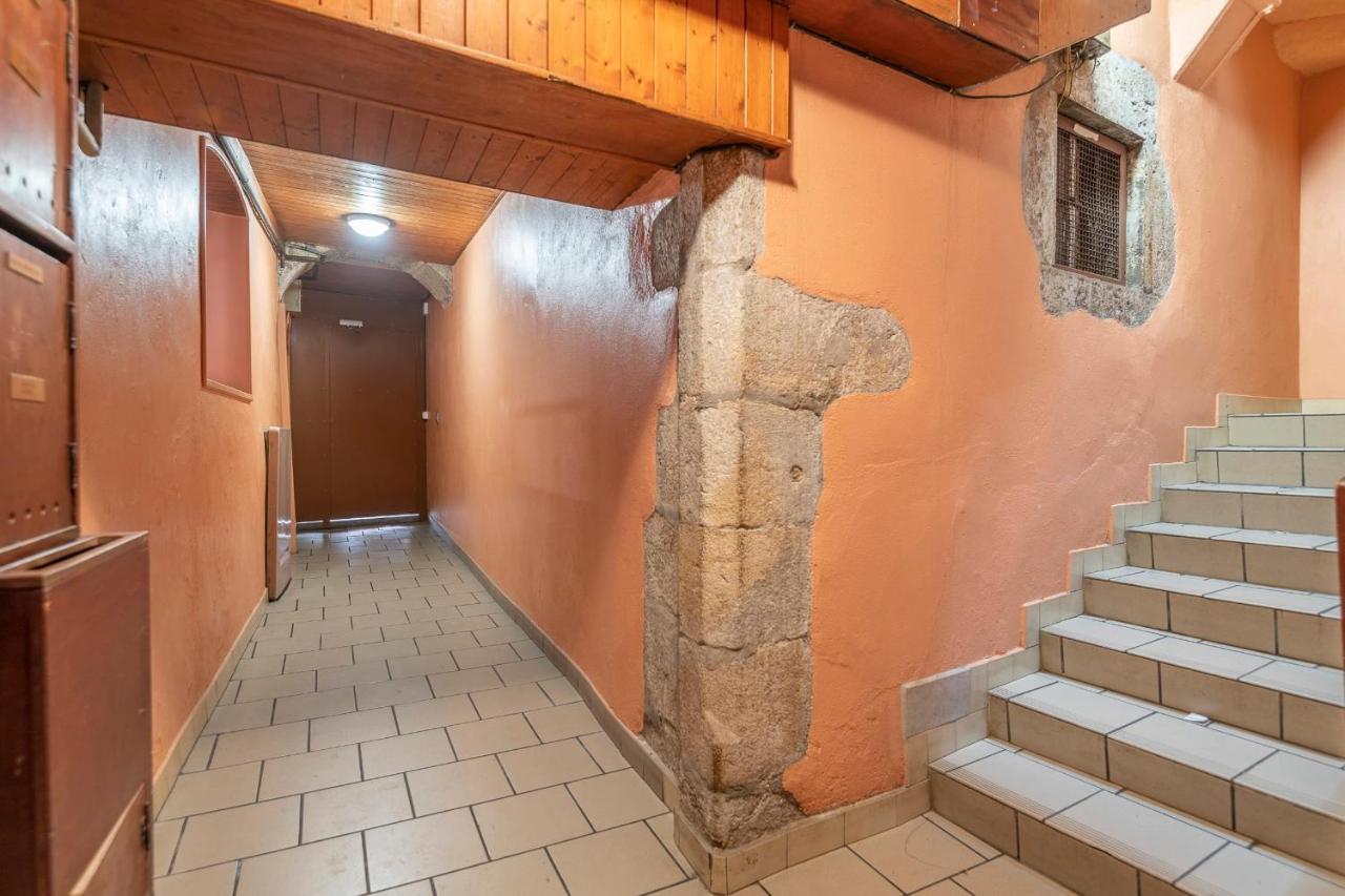 Appartement spacieux Classé 4 étoiles au coeur de la vieille ville Annecy Extérieur photo